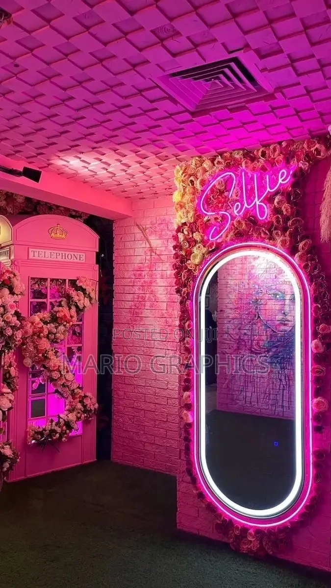 Neons Lights And Acrylic Signs (Indoors