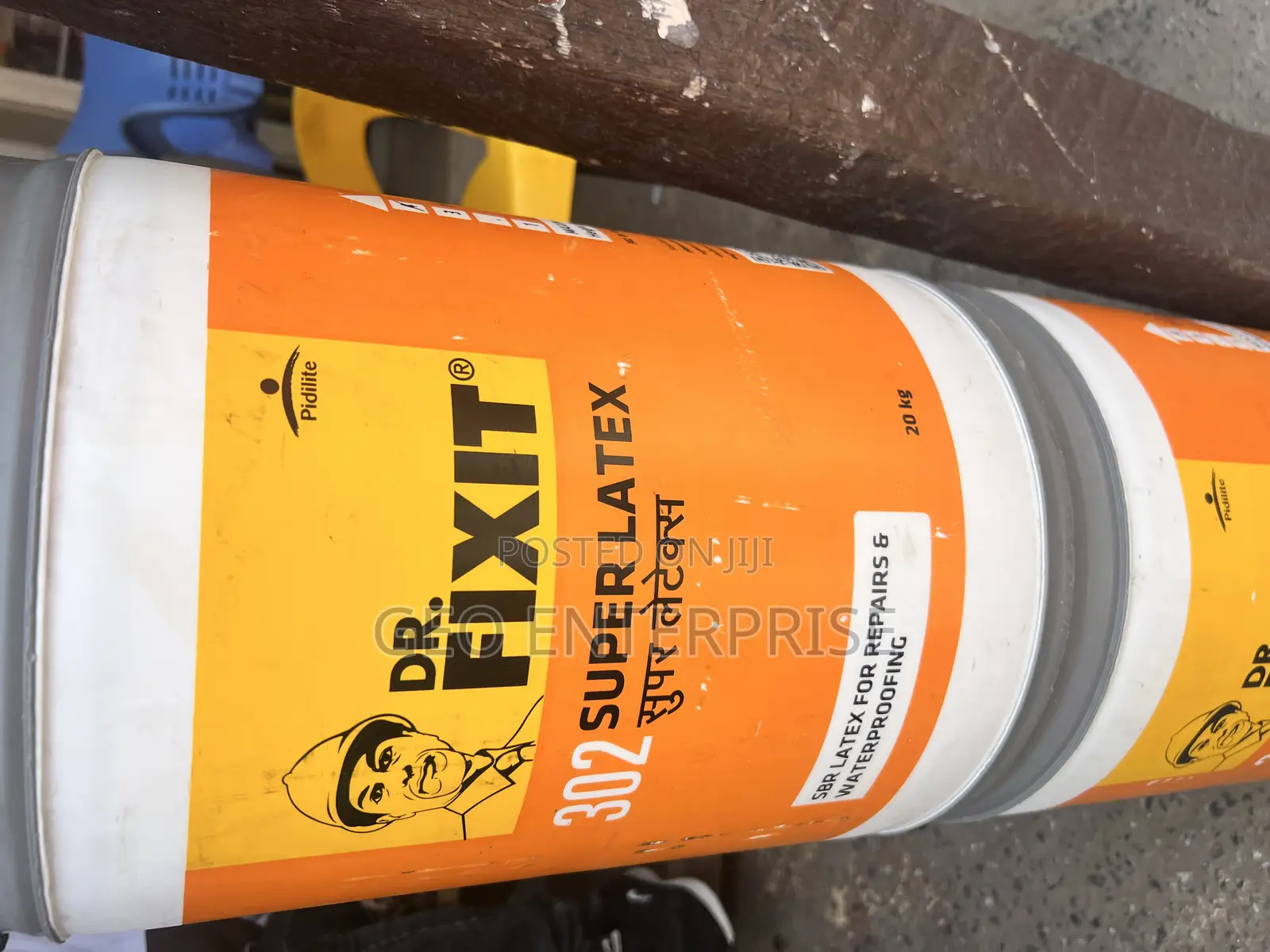 Dr. Fixit Super Latex Waterproof Liquid