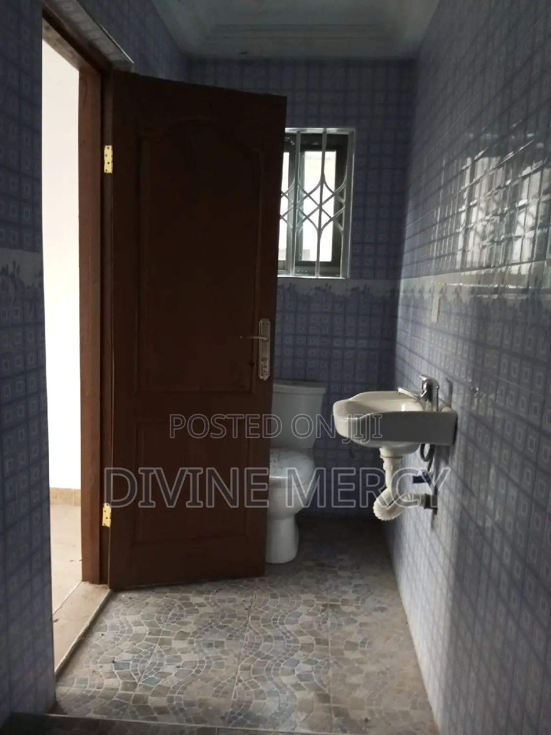 1bdrm Apartment in Kasoa Barrier, Awutu Senya East Municipal for rent