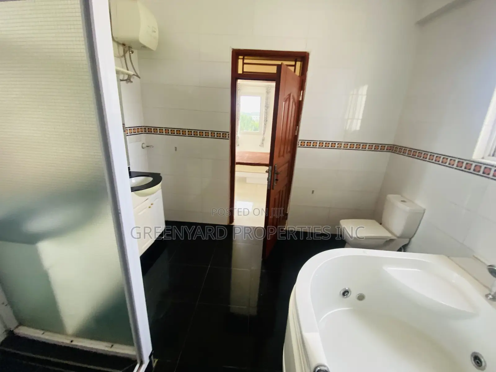 Furnished 4bdrm Apartment in East Legon for rent
