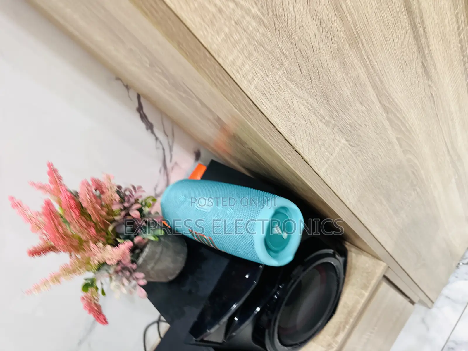 Slim Sleek Nice Color Flip 6 Bluetooth Speaker