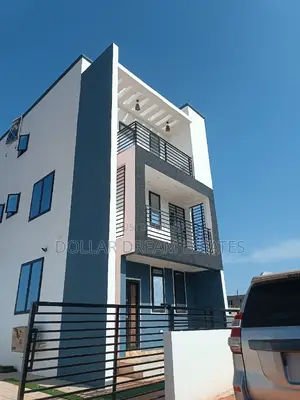 3bdrm House in Adenta for sale