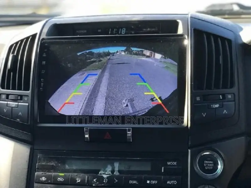 Toyota Land Cruiser GXR 2008-2015 Android Player