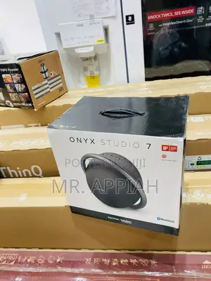 Portable Bluetooth Harman Kardon Onyx 7 Speaker(Black).