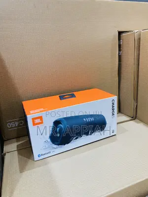 Quality JBL Charge 5 Bluetoothspeaker + Built-in Power Bank