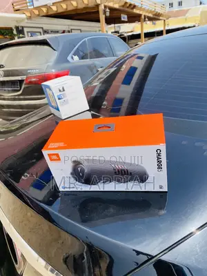 Durable JBL Charge 5 Bluetooth Speaker + Built-in Powerbank