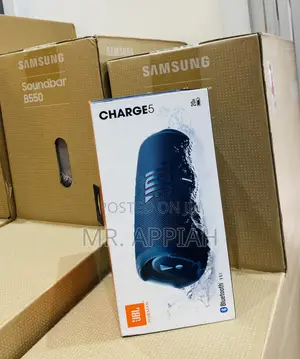 Well Design JBL Charge 5 Speaker With Built-in Powerbank.