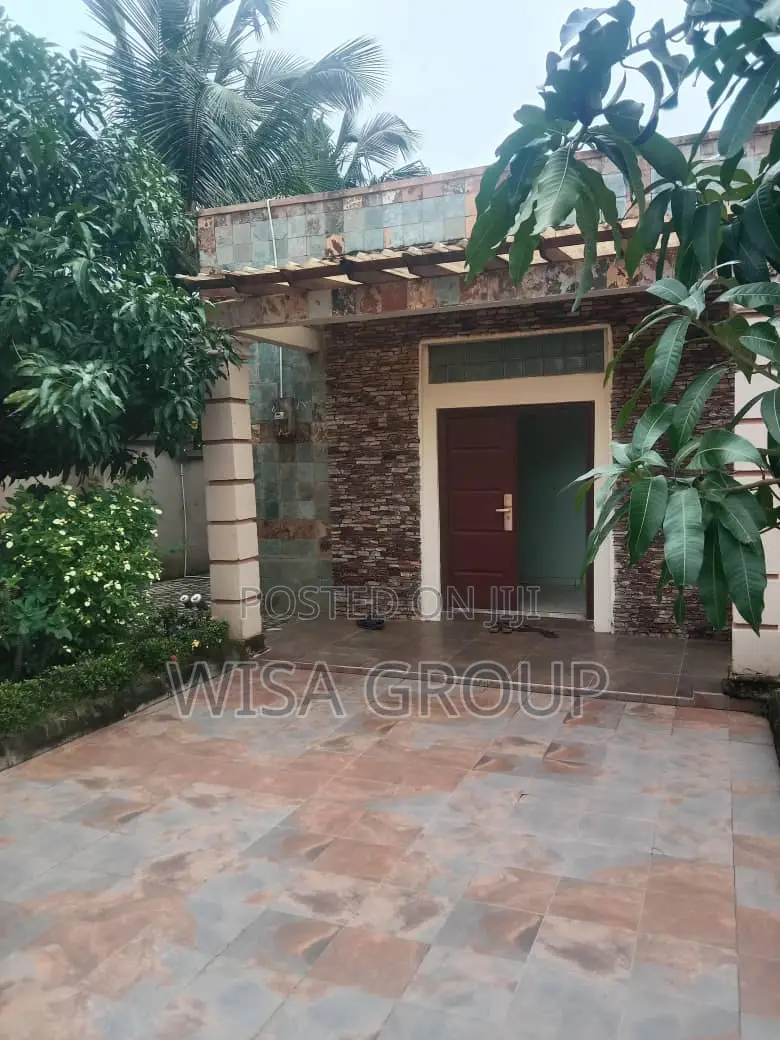 3bdrm House in Wisa Groups Wisa, Accra Metropolitan for sale