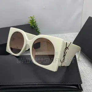 Admirable Saint Laurent Glasses