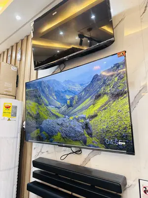 Durable Sleek White TCL 43s5400