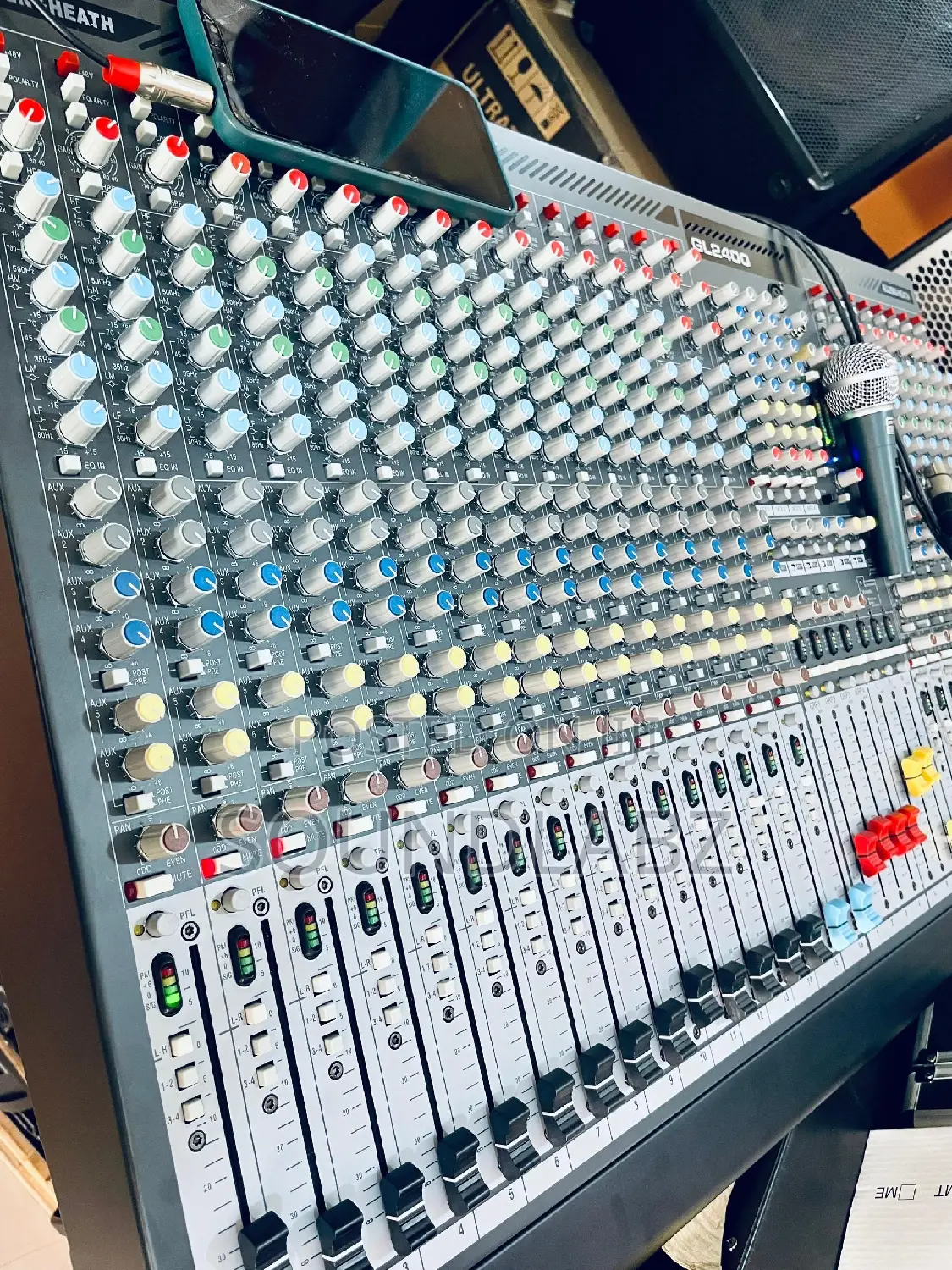 Allen Heath Gl2400-24 Dual-function Live Mixer