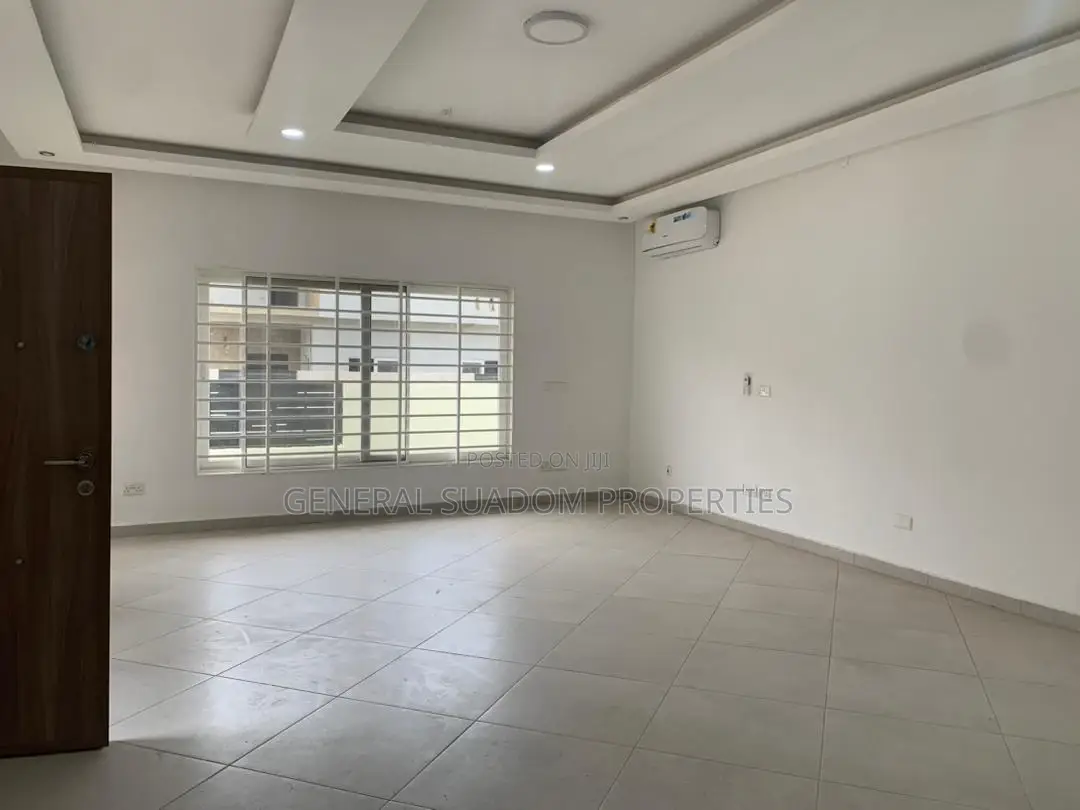 4bdrm Duplex in Suadom Properties, Spintex for rent