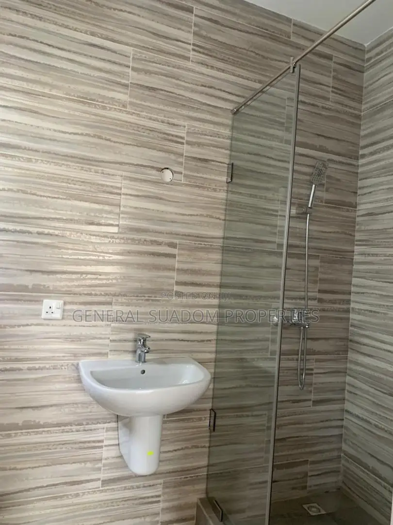 4bdrm Duplex in Suadom Properties, Spintex for rent