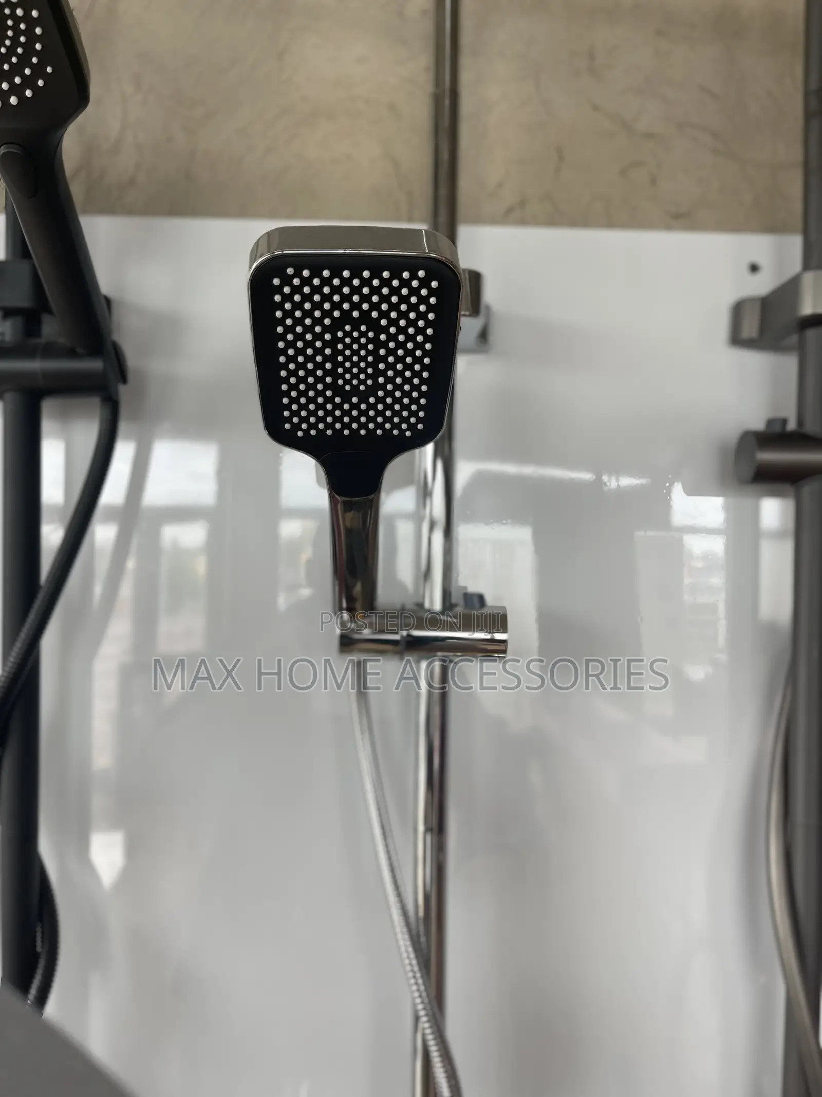 Huma Chrome Shower