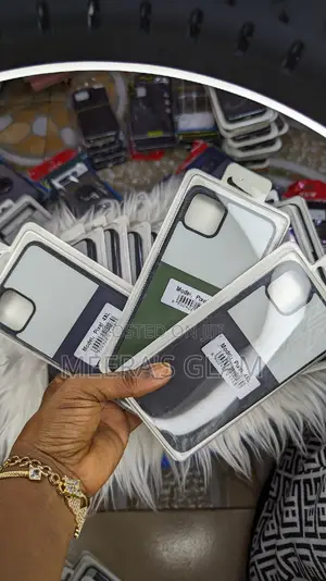 Pixel Cover 4xl