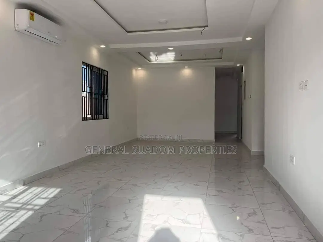 3bdrm Duplex in Suadom Properties, Baatsona Total for rent