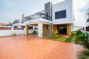 4bdrm Duplex in Suadom Properties, Baatsona Total for rent