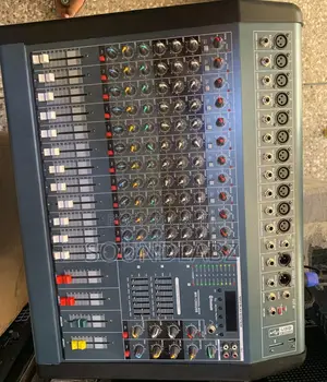 Yamaha Mk-1200usb 12-Channel Powered Mixer