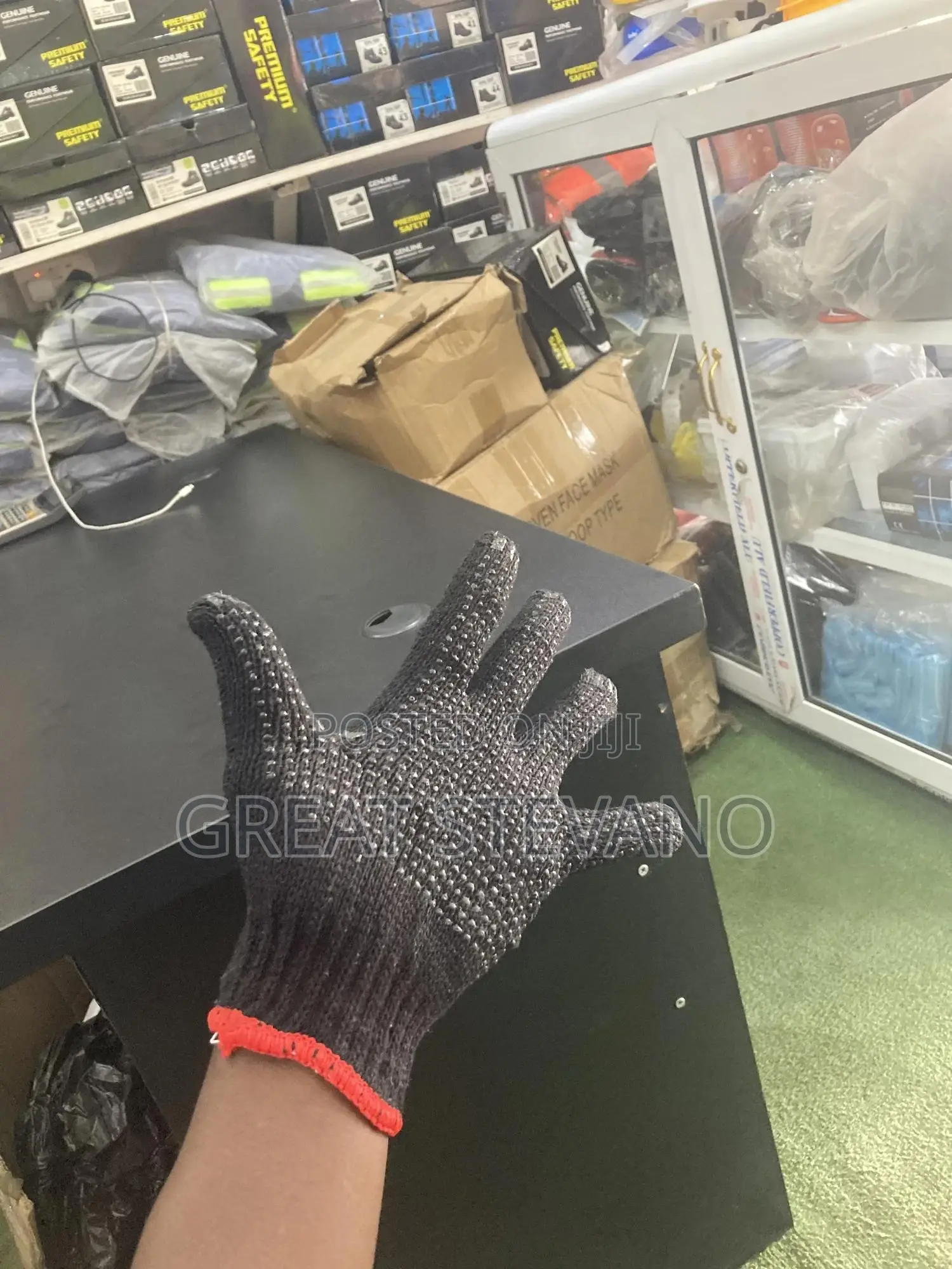Pointed Cotton Hand Gloves