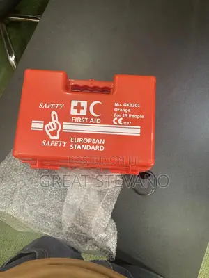 (25 People) First Aid Box