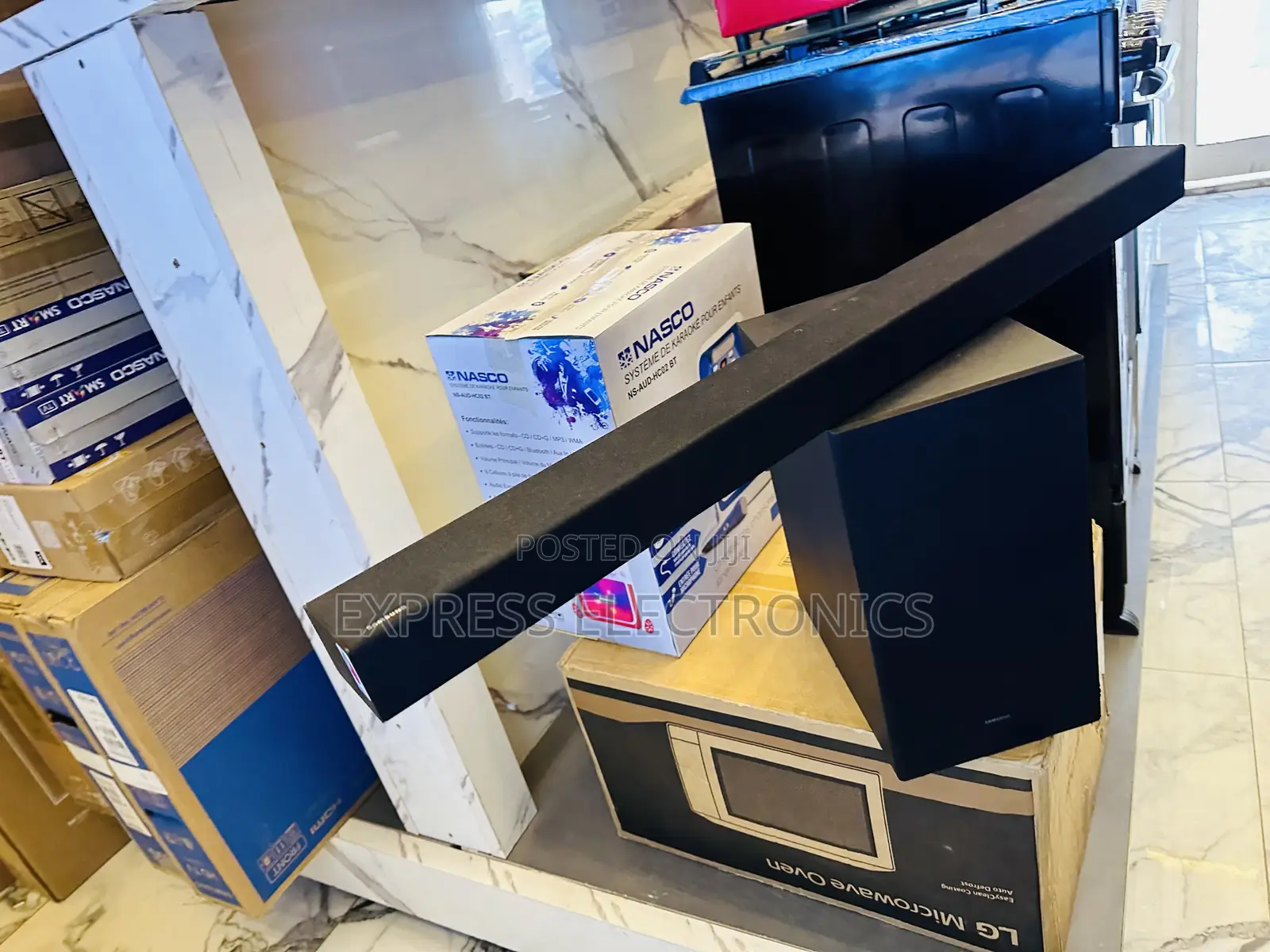 Powerful Sound System Samsung B450 Soundbar With Woofer