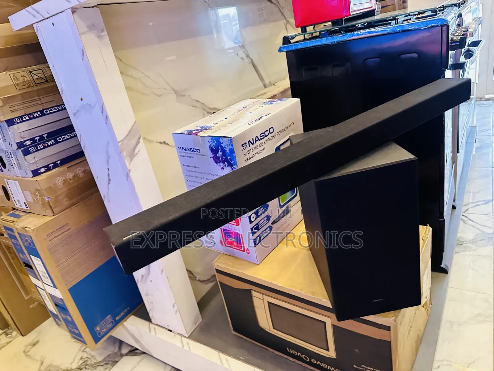 Durable Sleek Black B450 Soundbar With Woofer Samsung