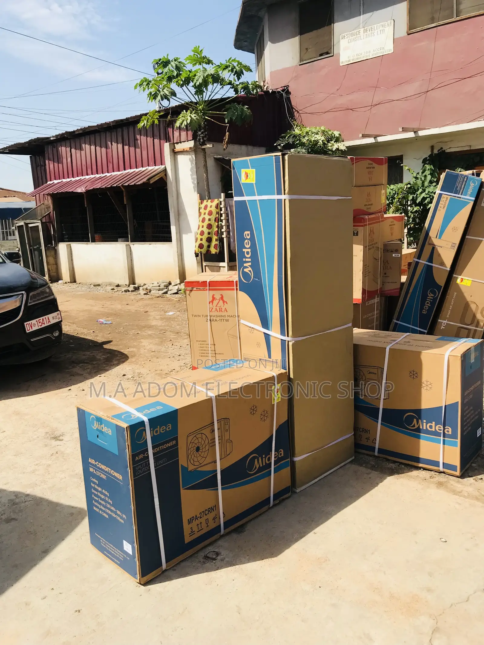 Fast Chilling Midea 3.0hp Floor Standing Air Conditioner.