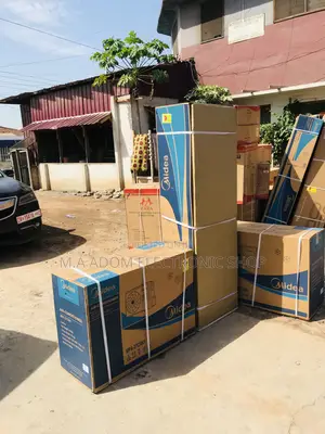 Fast Chilling Midea 3.0hp Floor Standing Air Conditioner.