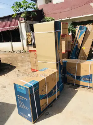 Sealed in Box Midea 3.0hp Floor Standing Air Conditioner.