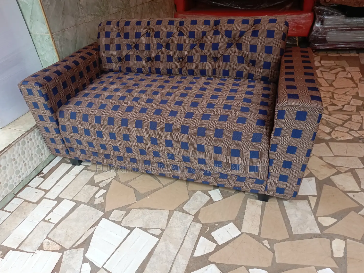 Lovely 2in1 Sofa Available as Seen. Free Delivery