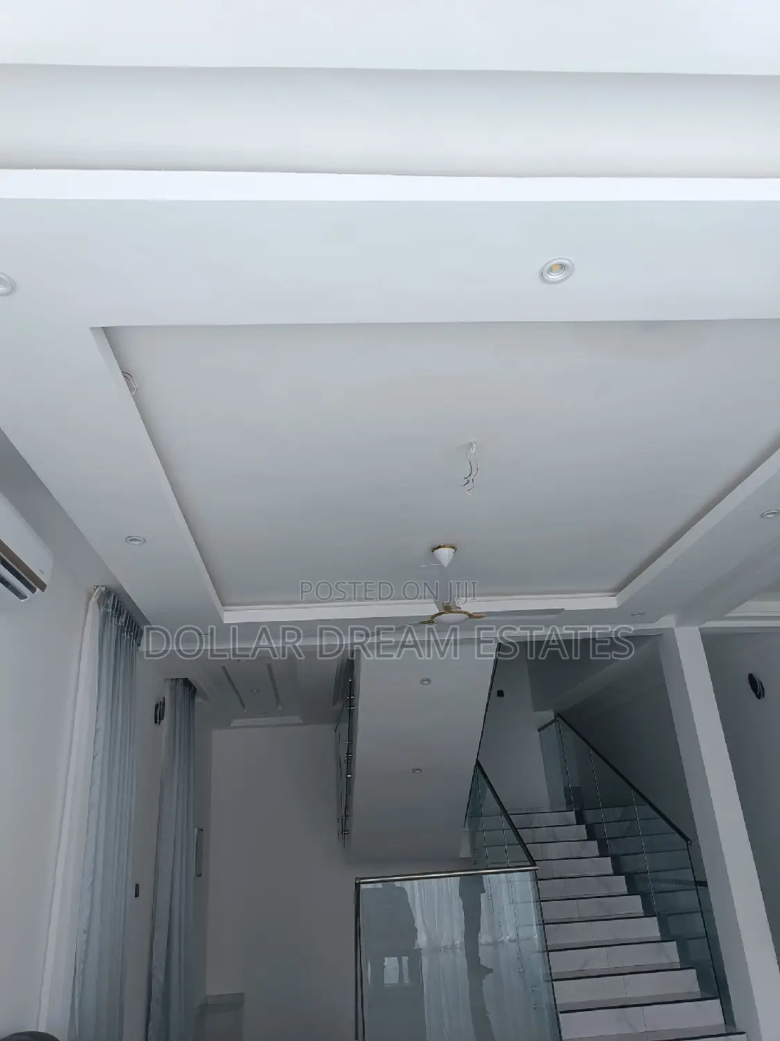 6bdrm House in East Legon for sale