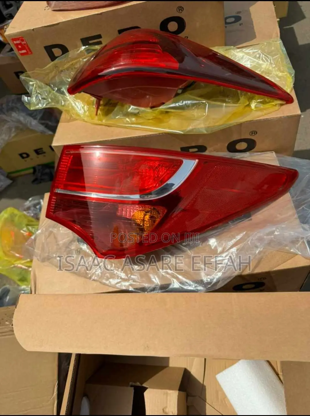 Dealer in All Kinds of Car Headlights and Taillights