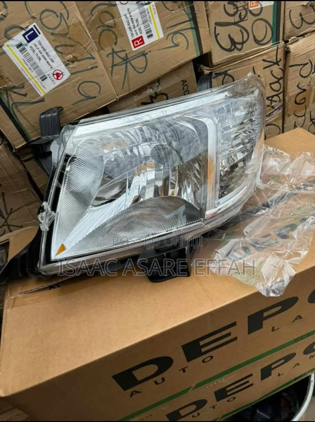 Dealer in All Kinds of Car Headlights and Taillights