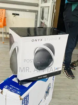Original Onyx 8 Bluetooth Speaker + 8hours Play Time.