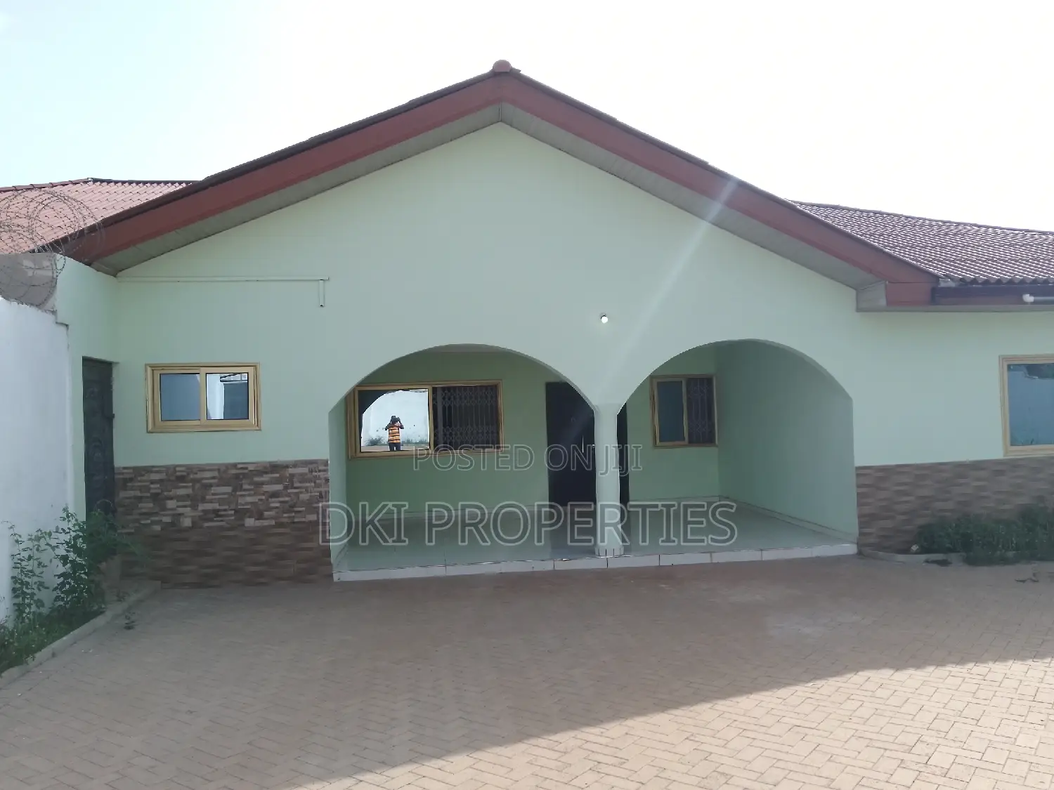 4bdrm House in Dki Properties, Valley View Area for sale
