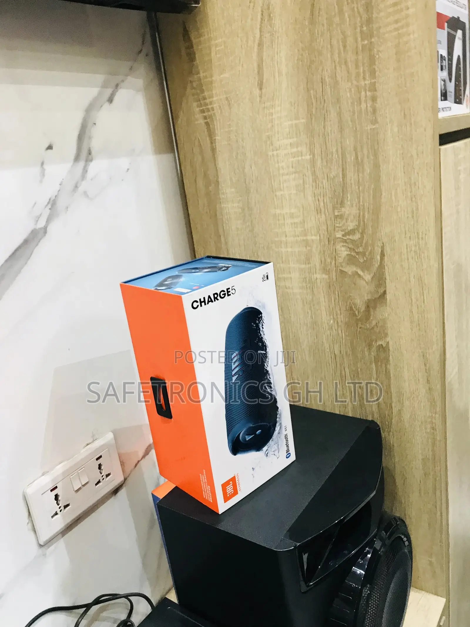 Wireless Bluetooth Black Electric Charge 5 JBL Speaker