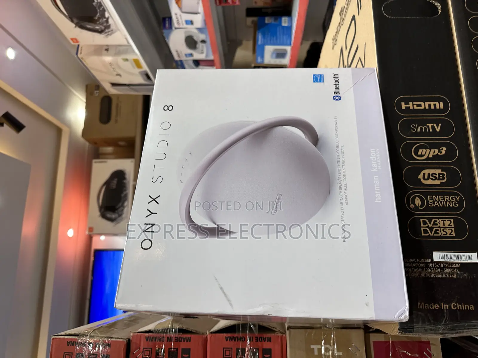 Very Affordable Onyx 8 Bluetooth Speaker