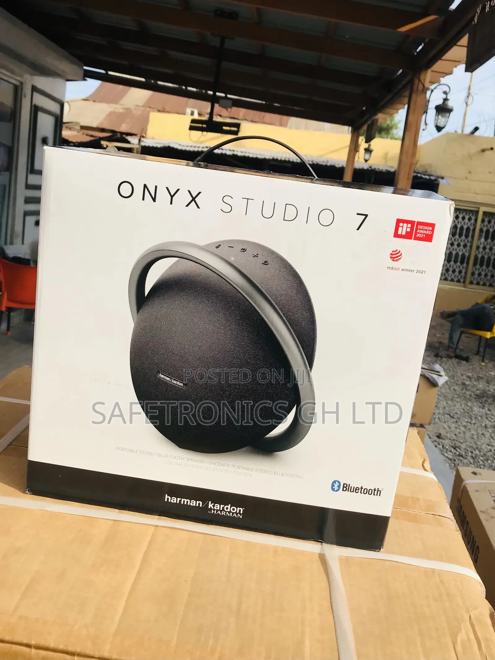 Black Bluetooth Wireless Harman Kardon Onyx Studio 7 Speaker