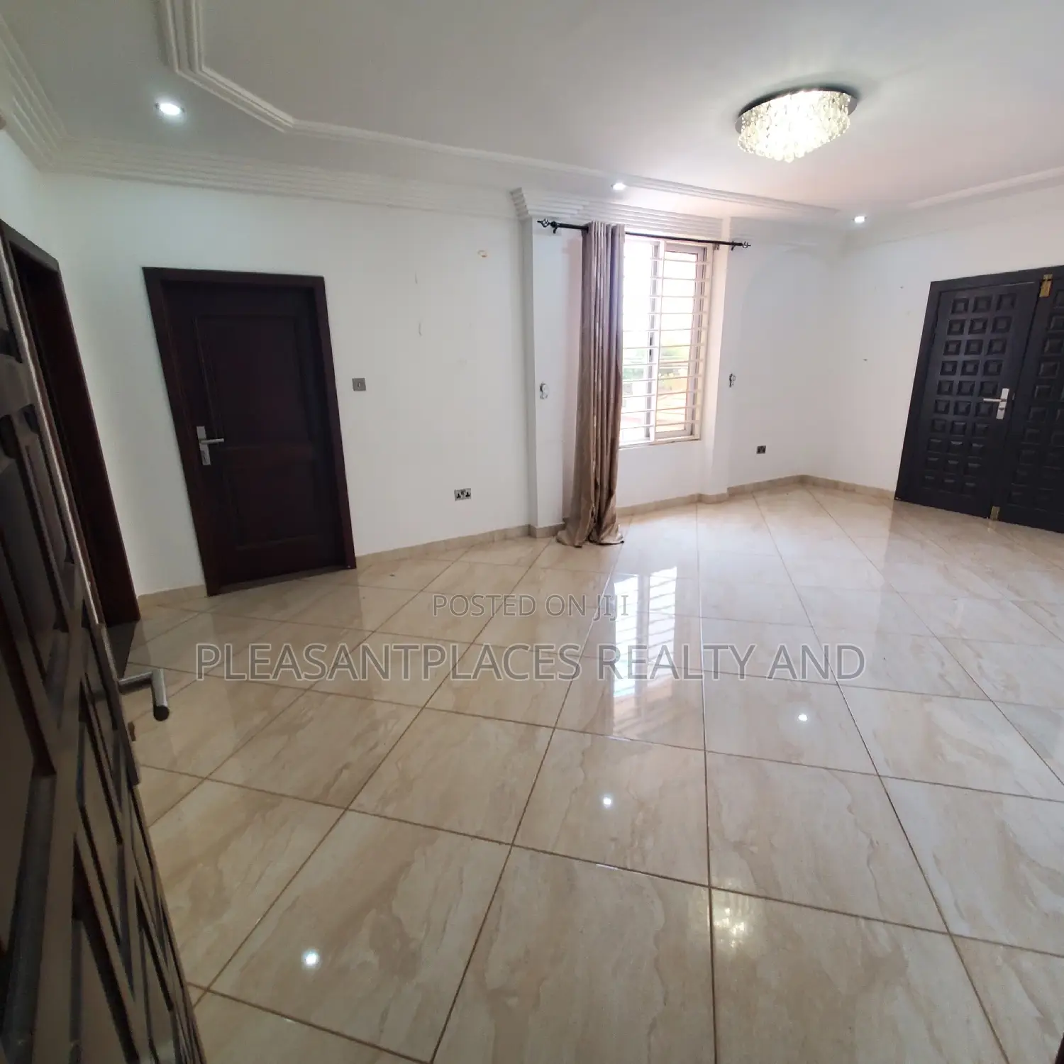 2bdrm Apartment in Pleasantplaces, Adjiriganor for rent