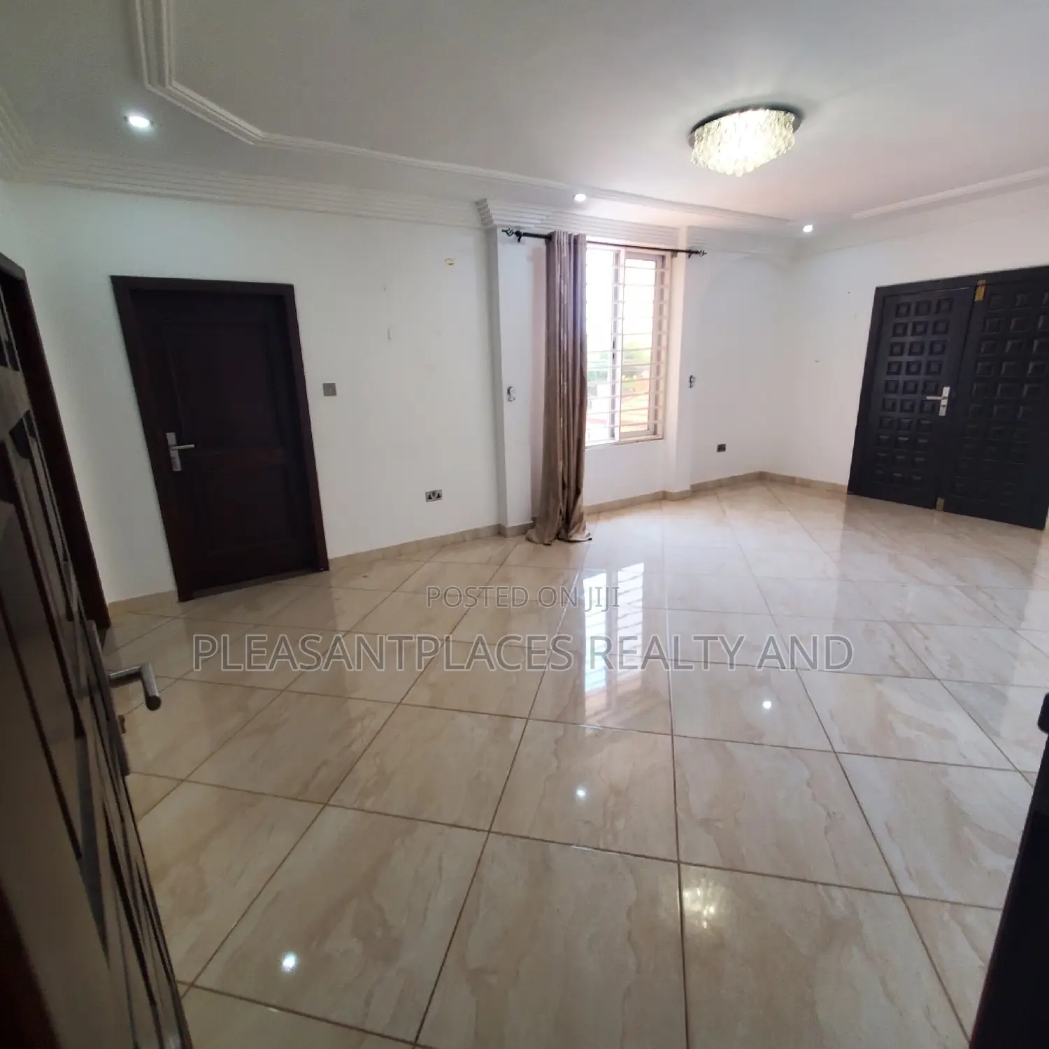 2bdrm Apartment in Pleasantplaces, Adjiriganor for rent