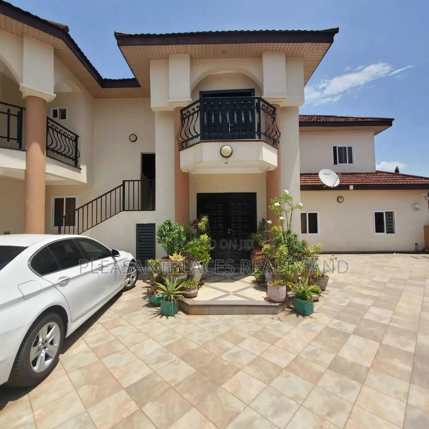 2bdrm Apartment in Pleasantplaces, Adjiriganor for rent