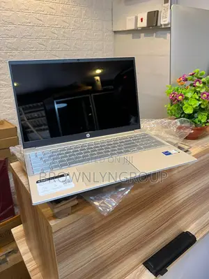 New Laptop HP Pavilion 15 16GB Intel Core I7 SSHD (Hybrid) 512GB