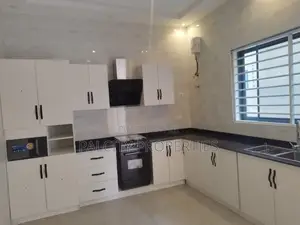 3bdrm House in Atasemanso, Kumasi Metropolitan for rent