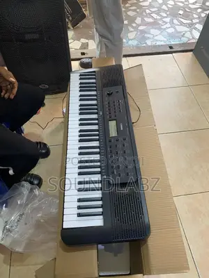Yamaha Psr-e273 61-key Portable Keyboard