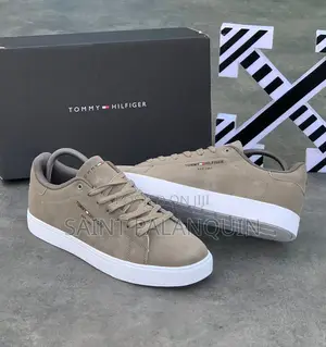 Tommy Hilfiger