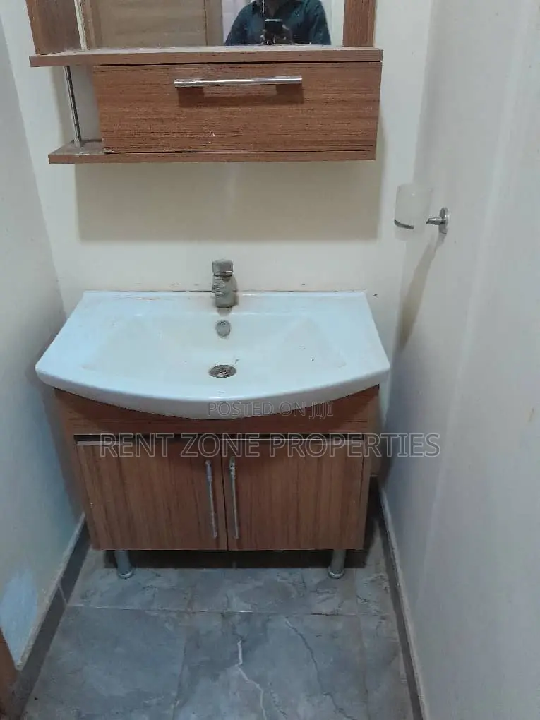 2bdrm Apartment in Ofankor for rent