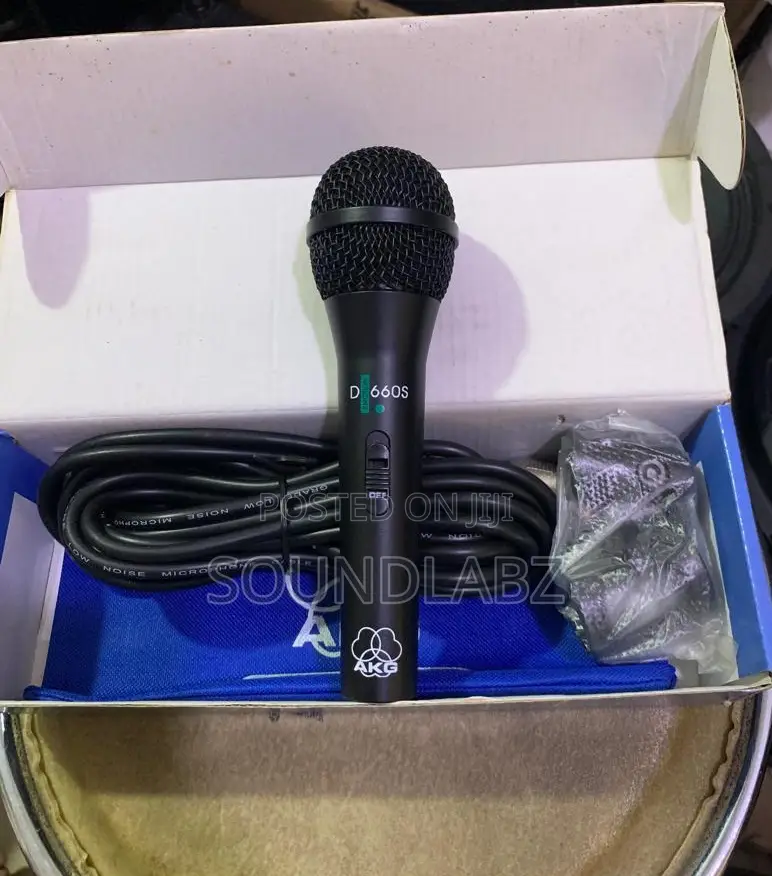 Akg D 8000 S Dynamic Cord Microphone