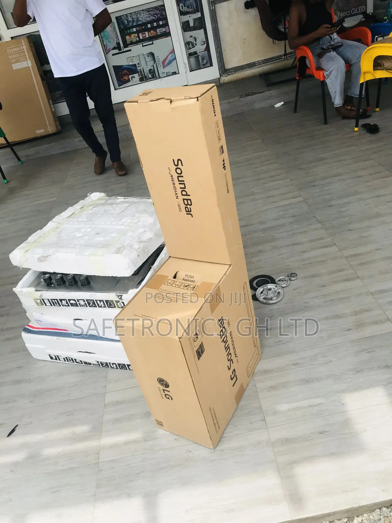 Electric LG Black Wireless S65Q Bluetooth Soundbar