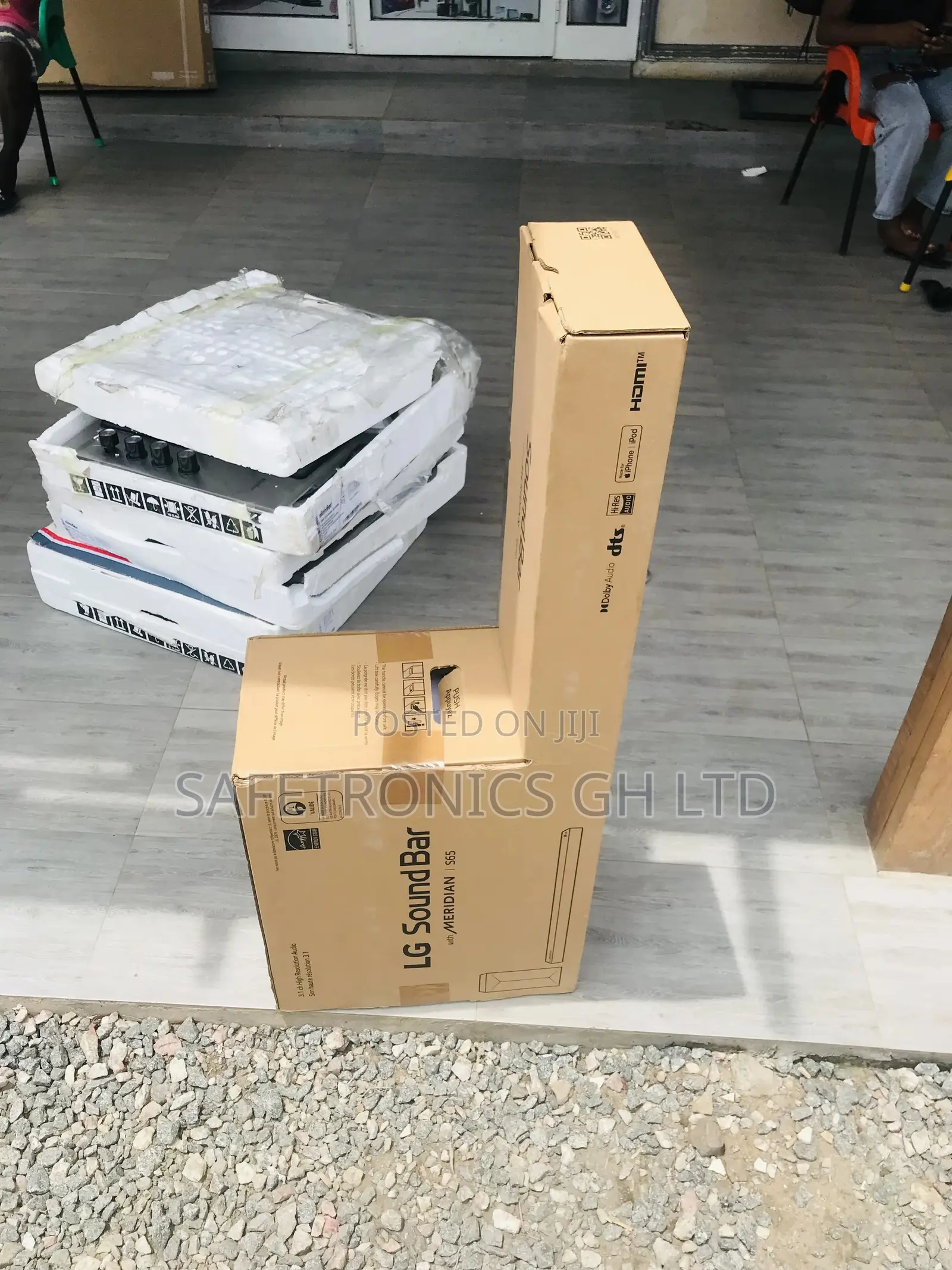 Wireless LG Bluetooth Black S65Q Electric Soundbar