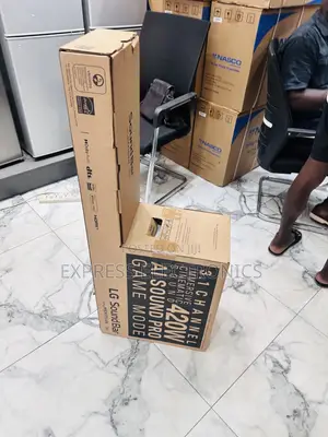 High Quality Sleek LG S65Q Soundbar With Woofer